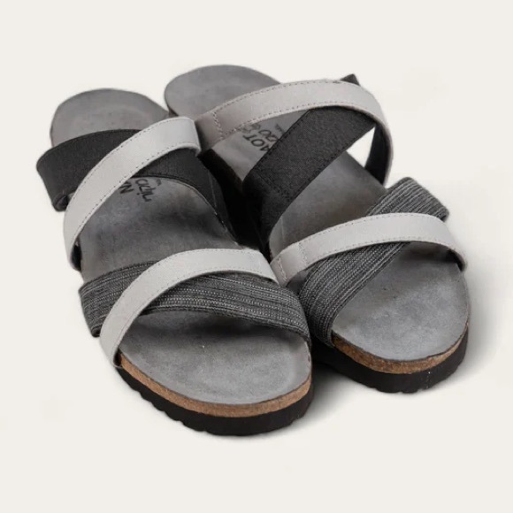 Naot Roxanna Sandals - Picture 1 of 12